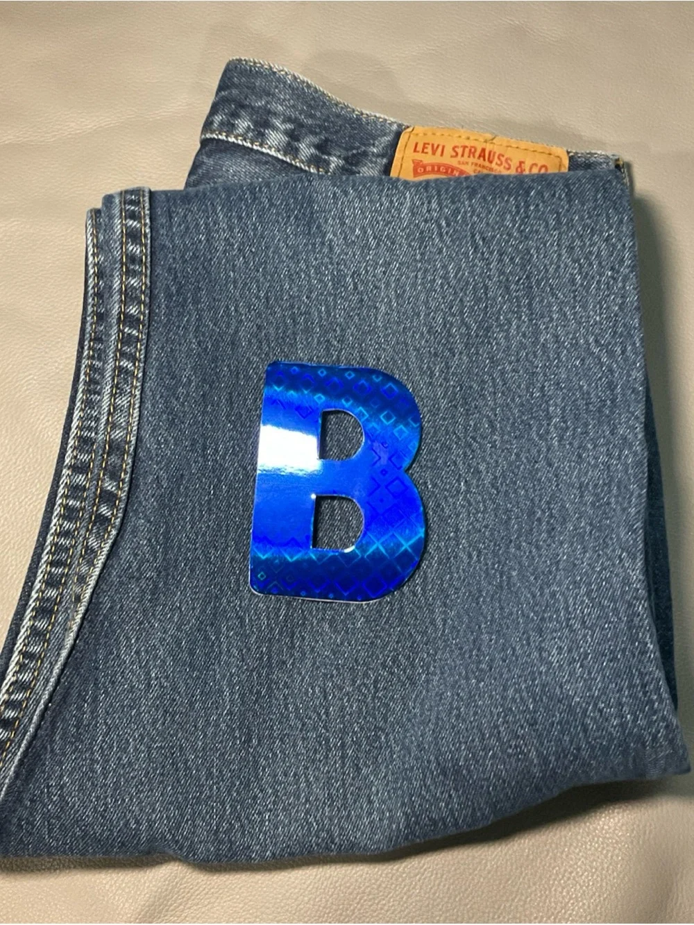 Levi's Men's Straight Jeans in Medium Blue Denim